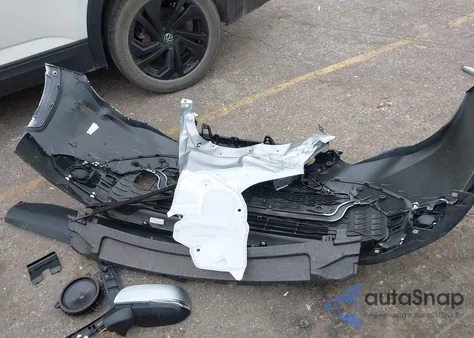 2024 Toyota Corolla Cross Hybrid Se from USA, damaged, VIN 7MUFBABG6RV026543